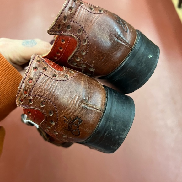 John Fluevog Adrains Maryjane shoes - Picture 3 of 6